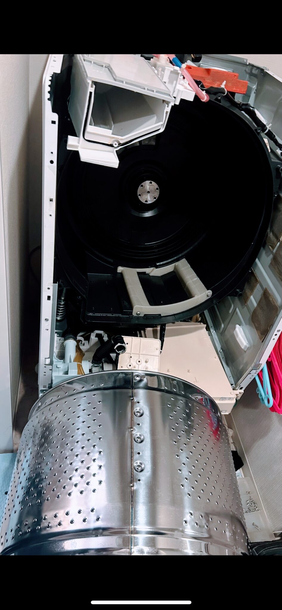 ドラム式洗濯機クリーニングは完全分解でないとだめ！